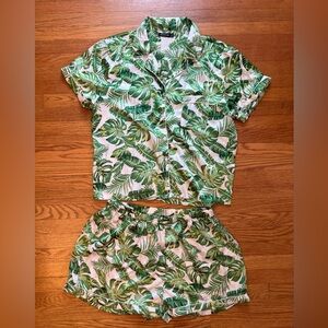PrettyLittleThing Tropical Leaf Print Pajamas